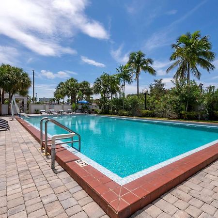 Best Western Plus North Miami-Bal Harbour Esterno foto