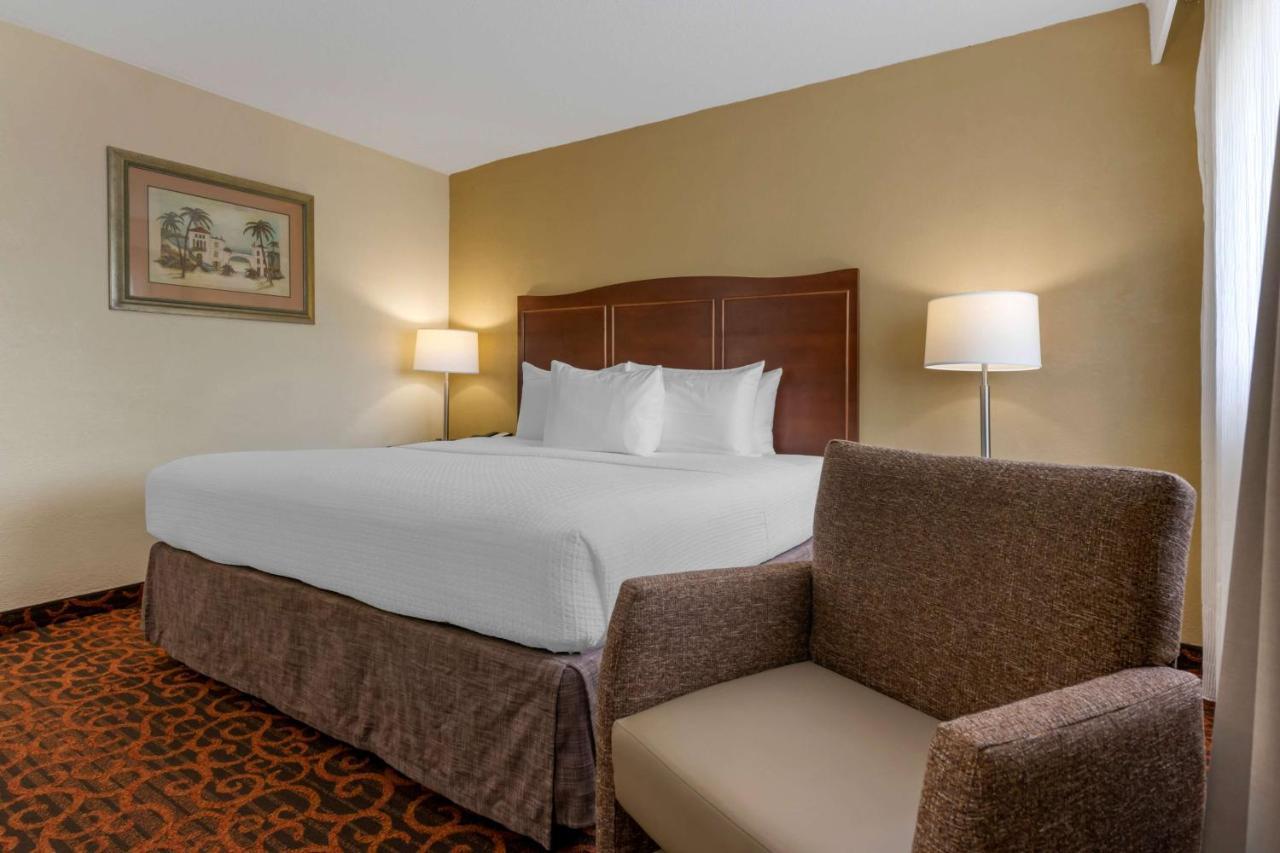 Best Western Plus North Miami-Bal Harbour Esterno foto
