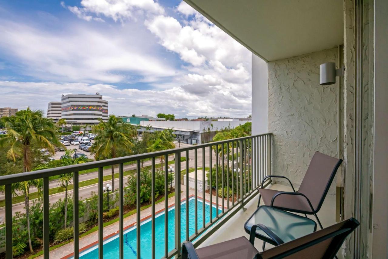 Best Western Plus North Miami-Bal Harbour Esterno foto