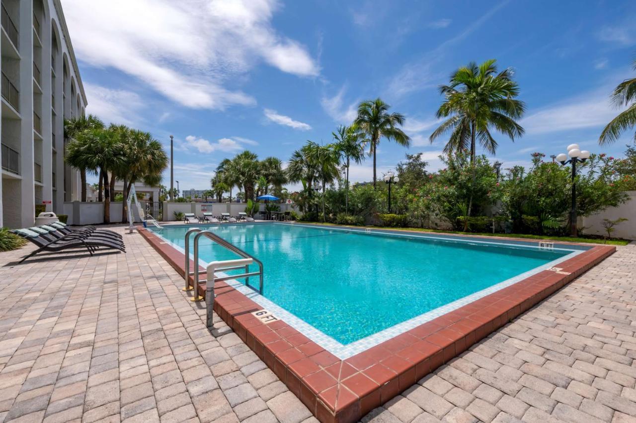 Best Western Plus North Miami-Bal Harbour Esterno foto