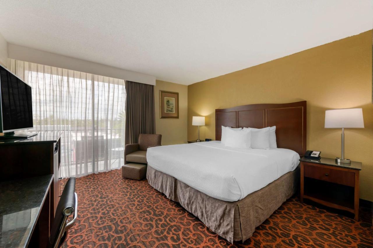 Best Western Plus North Miami-Bal Harbour Esterno foto