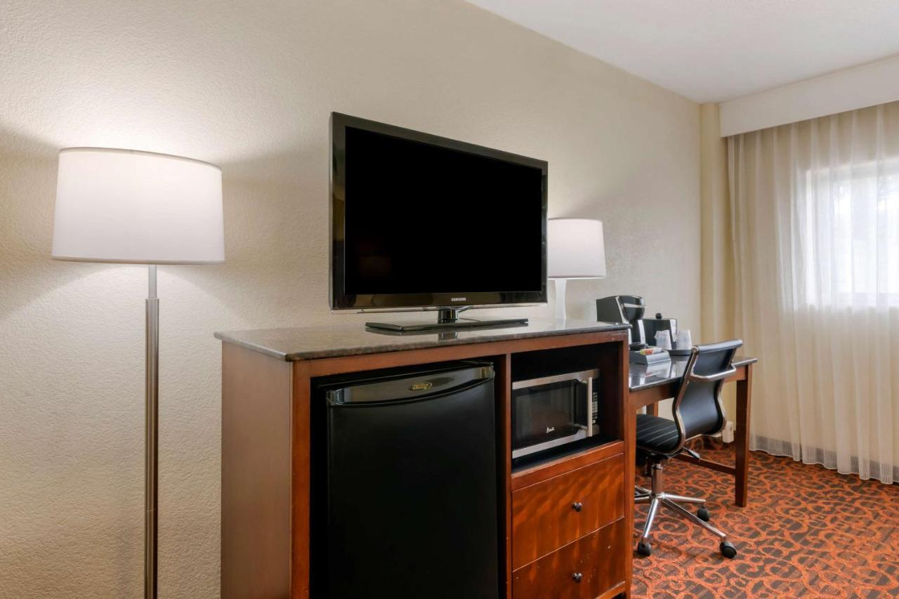 Best Western Plus North Miami-Bal Harbour Esterno foto